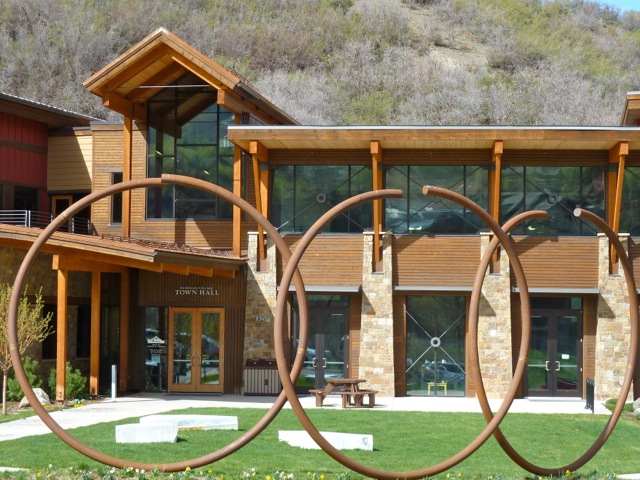Snowmass-town-hall.jpg